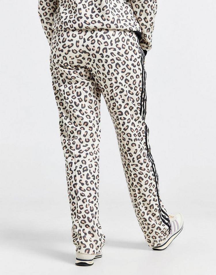 JD Sports adidas Pantalón Firebird Leopard Solo queda un día