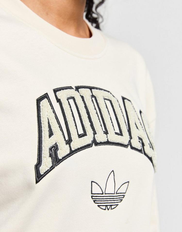 JD Sports adidas Originals Sudadera Cosy Logo Crew Último día