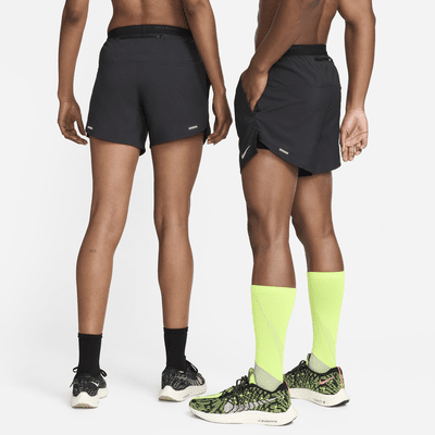 Nike Nike StridePantalón corto de running Dri-FIT de 13 cm con malla interior - Hombre Limitado a 3 días