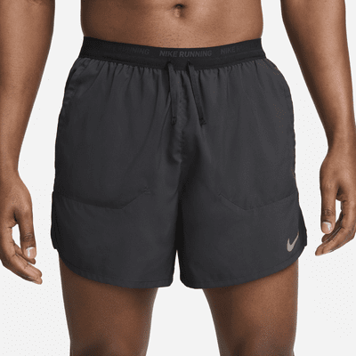 Nike Nike StridePantalón corto de running Dri-FIT de 13 cm con malla interior - Hombre Limitado a 3 días