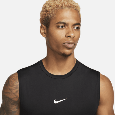 Nike Nike ProCamiseta de entrenamiento sin mangas y ceñida Dri-FIT - Hombre En oferta
