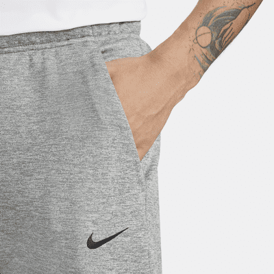 Nike Nike ThermaPantalón de fitness entallado Therma-FIT - Hombre Gran oferta