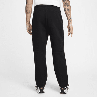 Nike Nike TechPantalón de tejido Fleece con dobladillo abierto - Hombre ÚLTIMAS EDICIONES