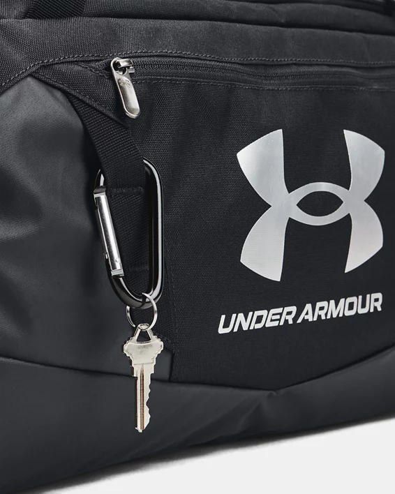 Under Armour Bolsa de deporte pequeña UA Undeniable 5.0   Limitado a 3 días